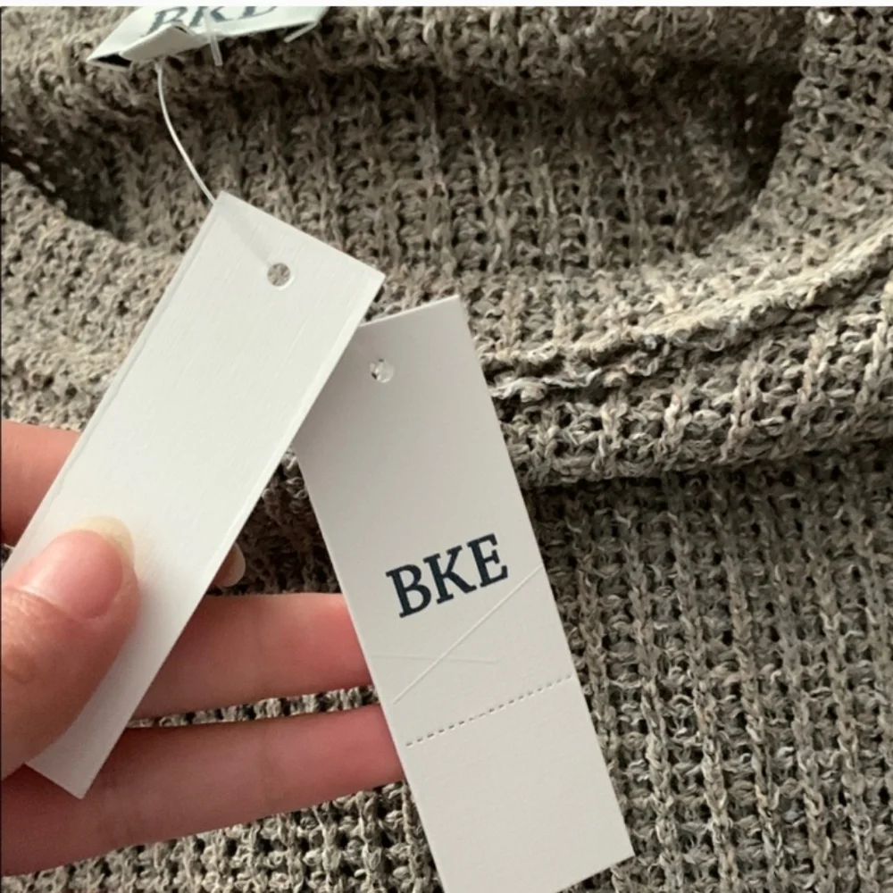 NWTS Womens BKE Gray Crew Neck Sweater with Ribbed Knit Size Small!!